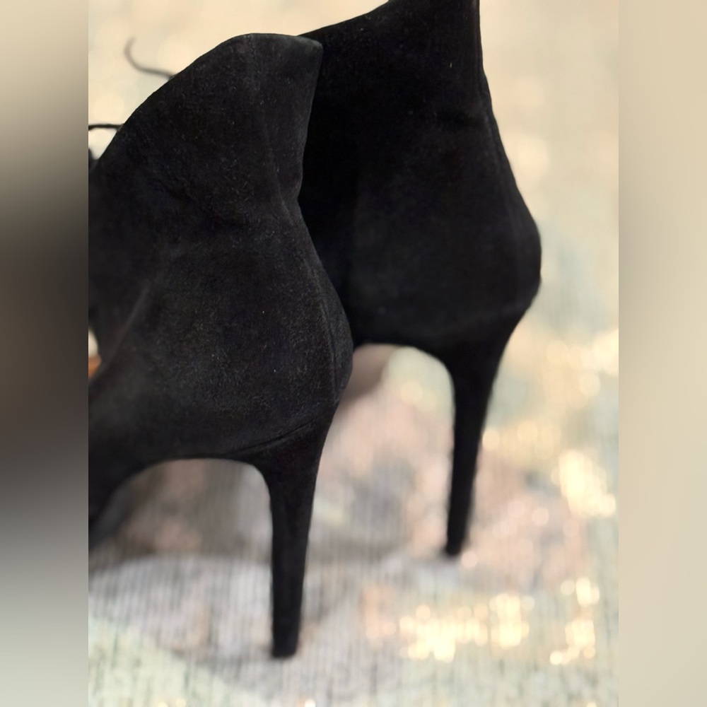 GUC - Zara black high heels size US 8 or EU 39 - Picture 5 of 8